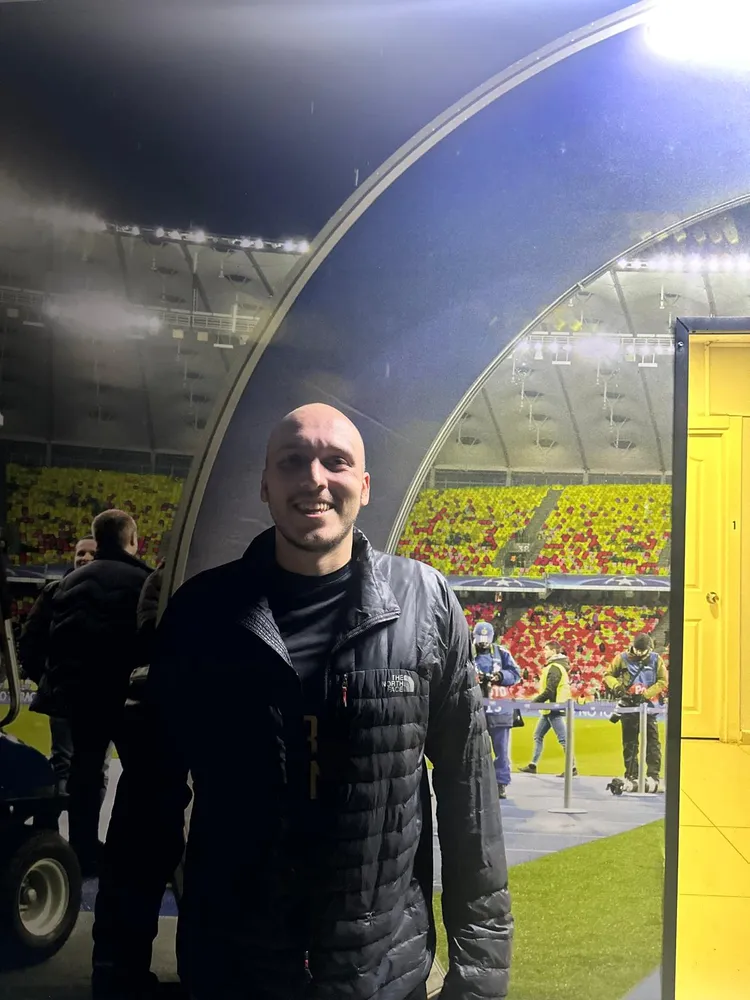 Can Gerçek - Hadi Beyler Efsane - Efsane